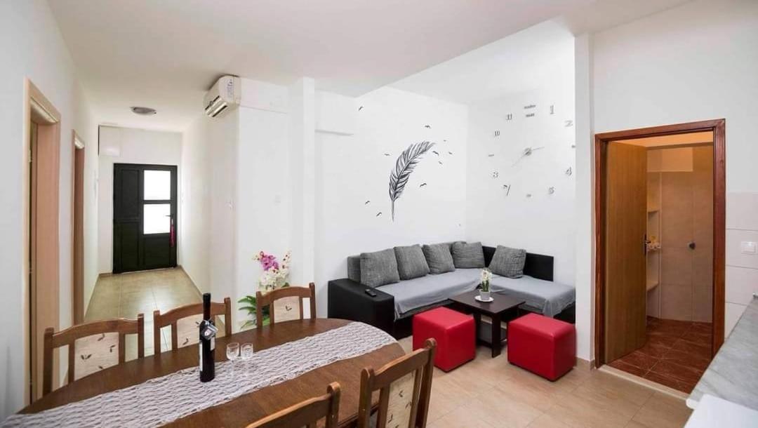 Apartmani Ivica Martic Duce Ngoại thất bức ảnh